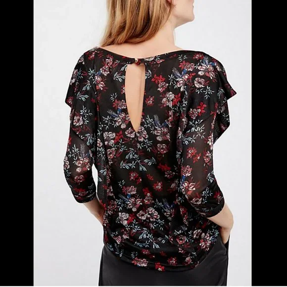 FREE PEOPLE BLACK FLORAL PRINT RUFFLE ACCENTS DOCK STREET TOP - Picture 2 of 3